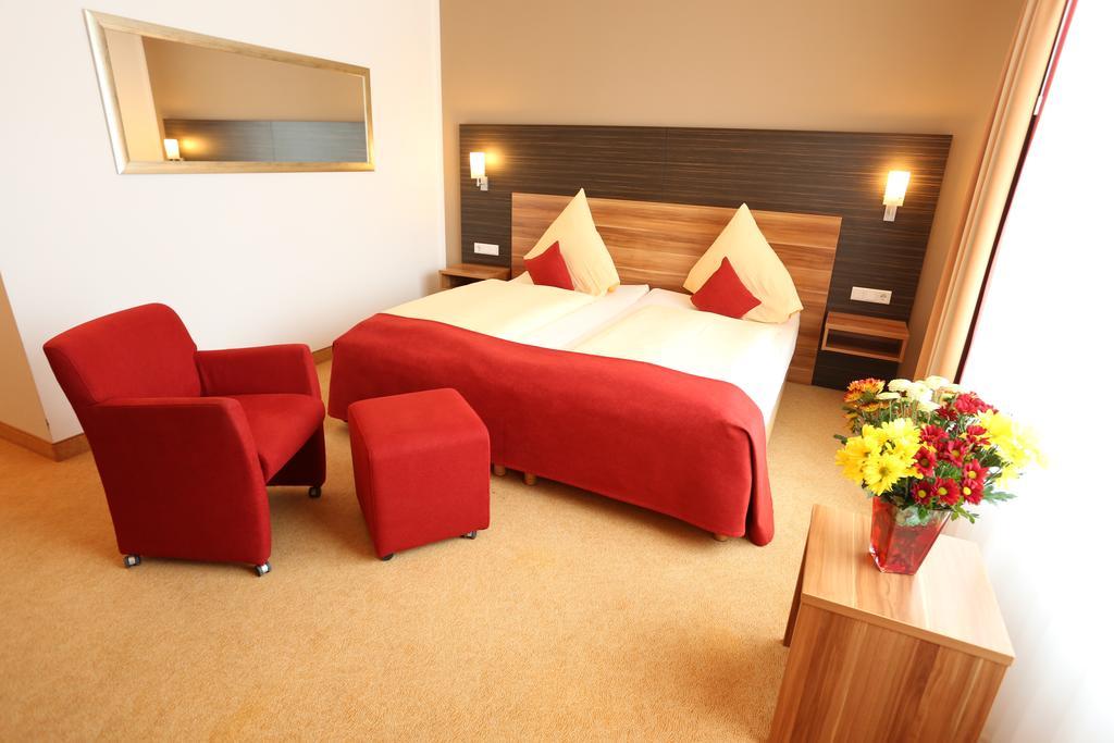 Hotel Sittardsberg Дуйсбург Экстерьер фото