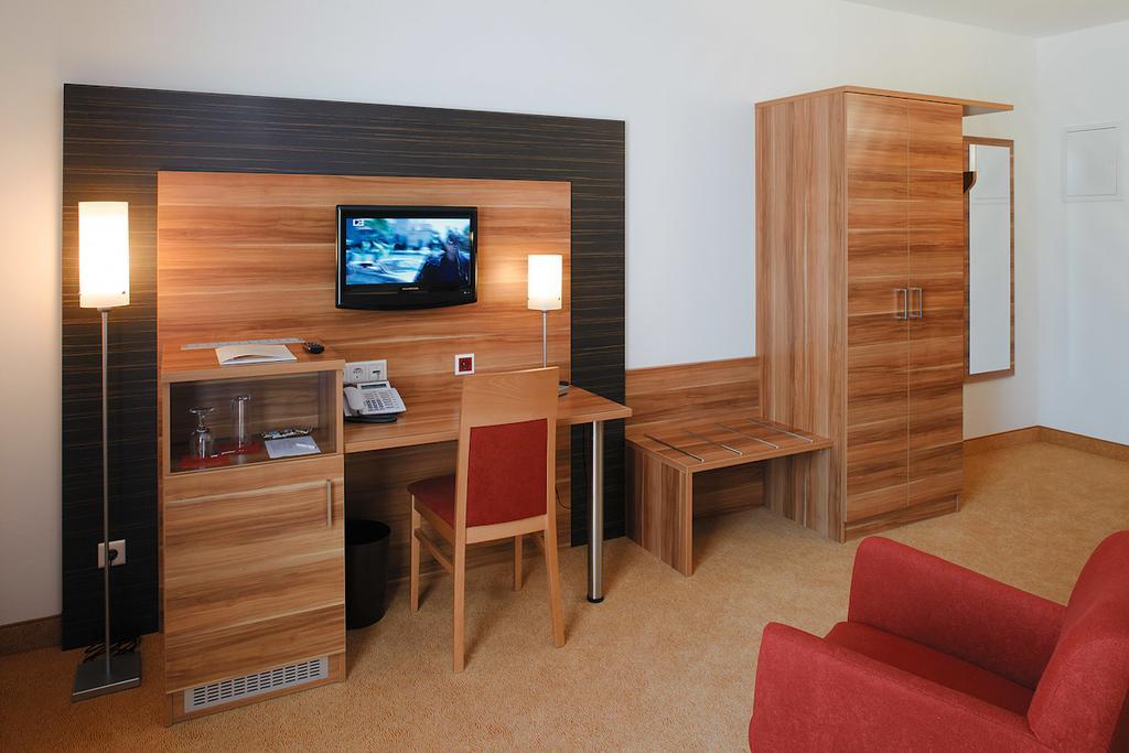 Hotel Sittardsberg Дуйсбург Экстерьер фото