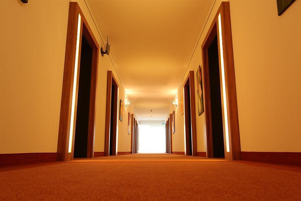 Hotel Sittardsberg Дуйсбург Экстерьер фото